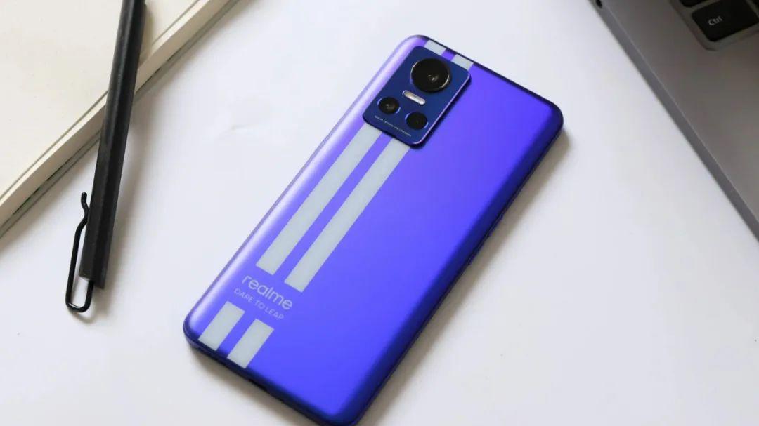 |购买手机的时候，买新不买旧这个看法对吗？