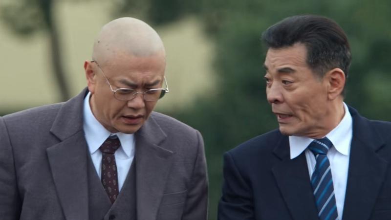 冯遇|在《风吹半夏》中，裘毕正和伍建设翻脸，才知道冯遇为什么离婚