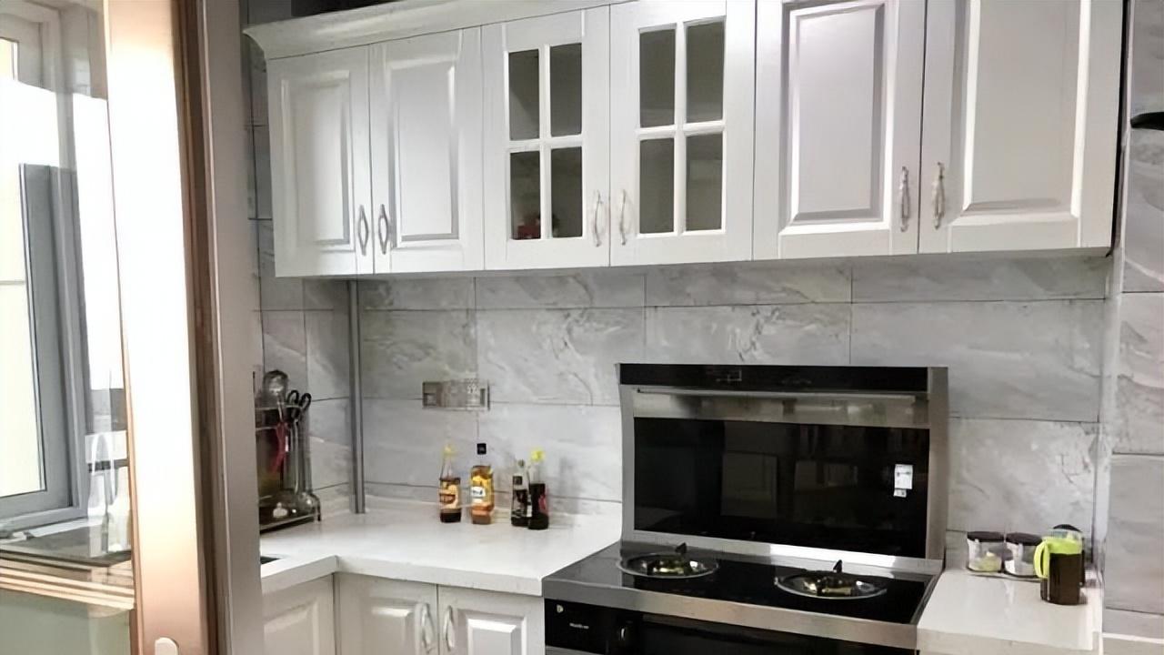 油烟机为何会被集成灶“打压”？集成灶又该如何挑选？一起来聊聊