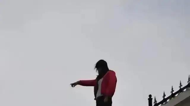 我身边又有一个人跳楼了！