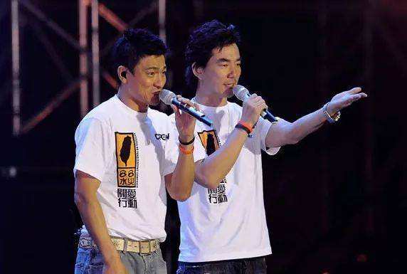 刘德华|今年有3个综艺节目蹭了刘德华的热度，谁能把刘德华邀请到现场？