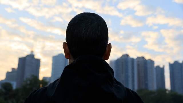 手机业|价格不足3000元，性能和功能体验均不差，但外观设计富有唯美！