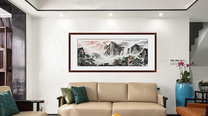 客厅装饰山水画，这样选，更加凸显格局