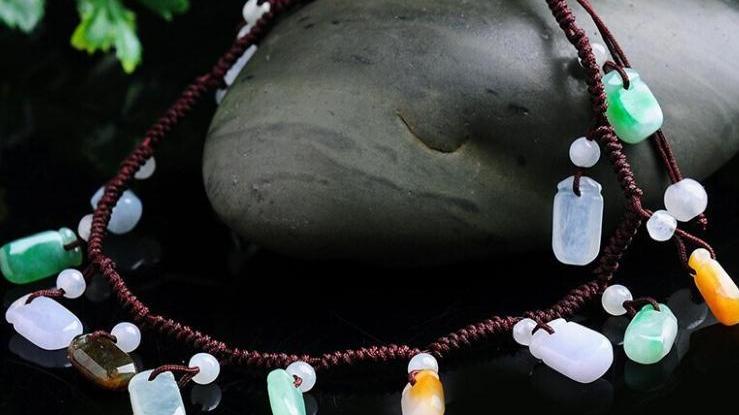 翡翠|翡翠脚链很少见，但它的寓意可不少，你知道哪几种呢？