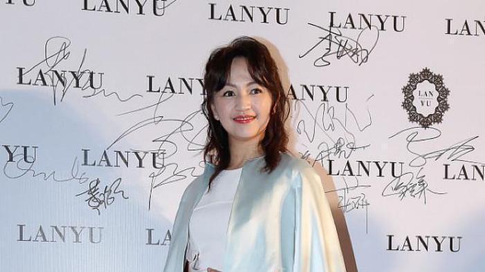 罗海琼|罗海琼的豪门现状，低调朴素纯素颜，不用化妆品的阔太太也很美！