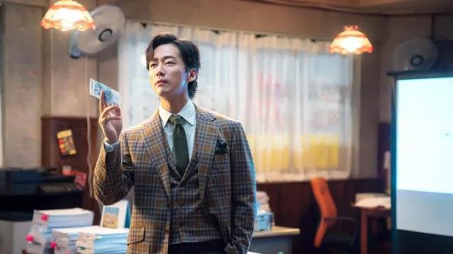 千元律师|《千元律师》收视创佳绩南宮珉自费定制西装堪比《金牌救援》