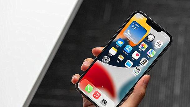 |安卓手机大幅度堆料，体验却比不过iPhone？四点原因很残酷！