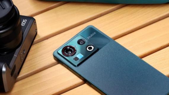 Linux|临近开学季，同样是3K价位的真香机，换机应该入手哪台