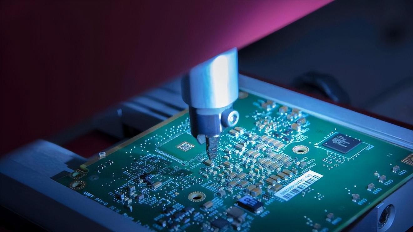 芯片|互联网寒冬下，转行IC是一条可靠的出路吗？