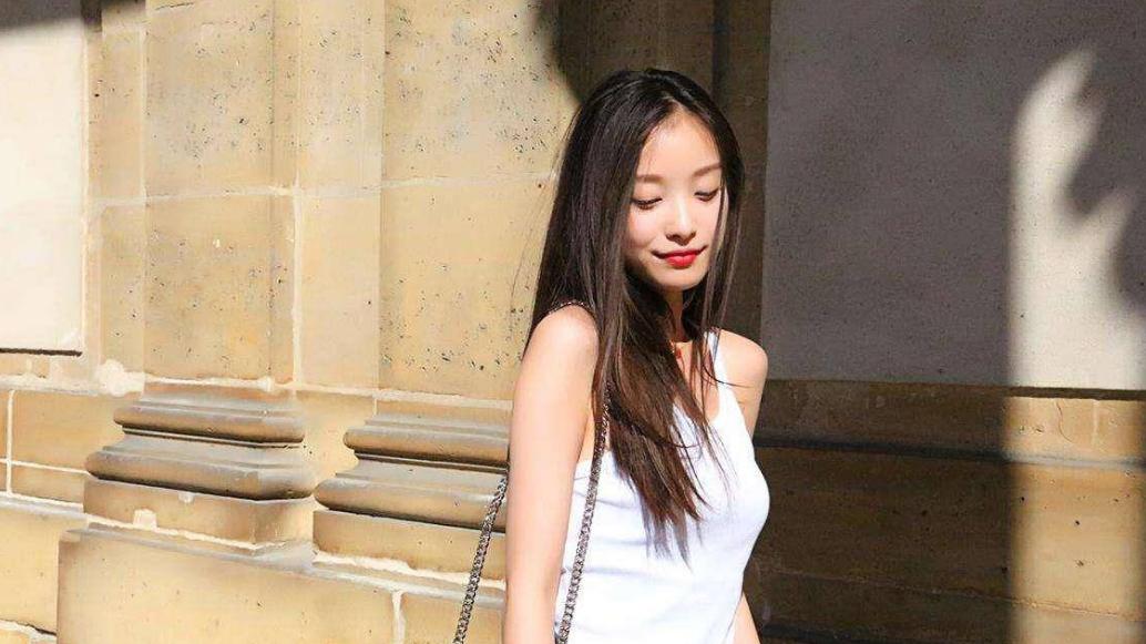 倪妮|女星倪妮醉酒遭男性揩油，深夜从酒吧出来被搂抱，男方被扒是编剧！