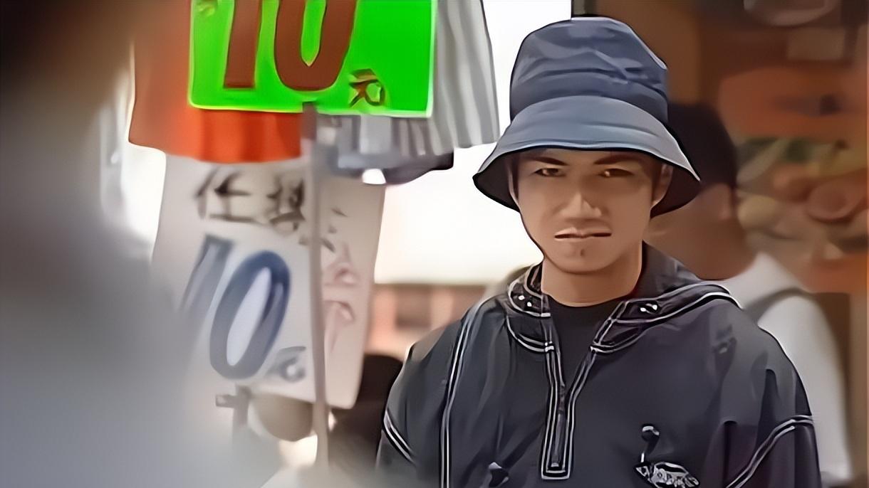 骆达华|知名港星晒与女儿牵手照！两父女太过亲密，女儿自曝有意入行