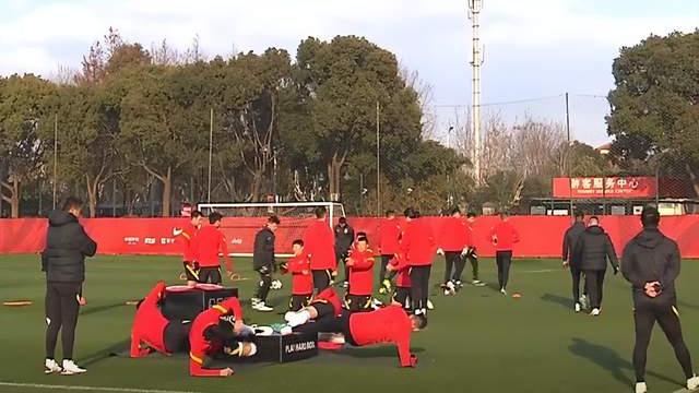 中超|记者：国足下一场比赛要到明年3月，世界排名将继续下降！