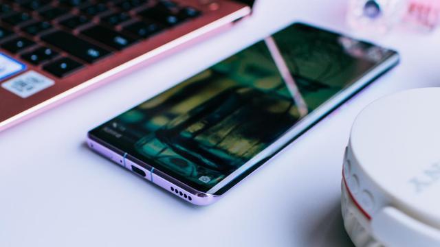 5G|1445元！40W+麒麟985+5G，花粉：幸福来的太突然vvvv