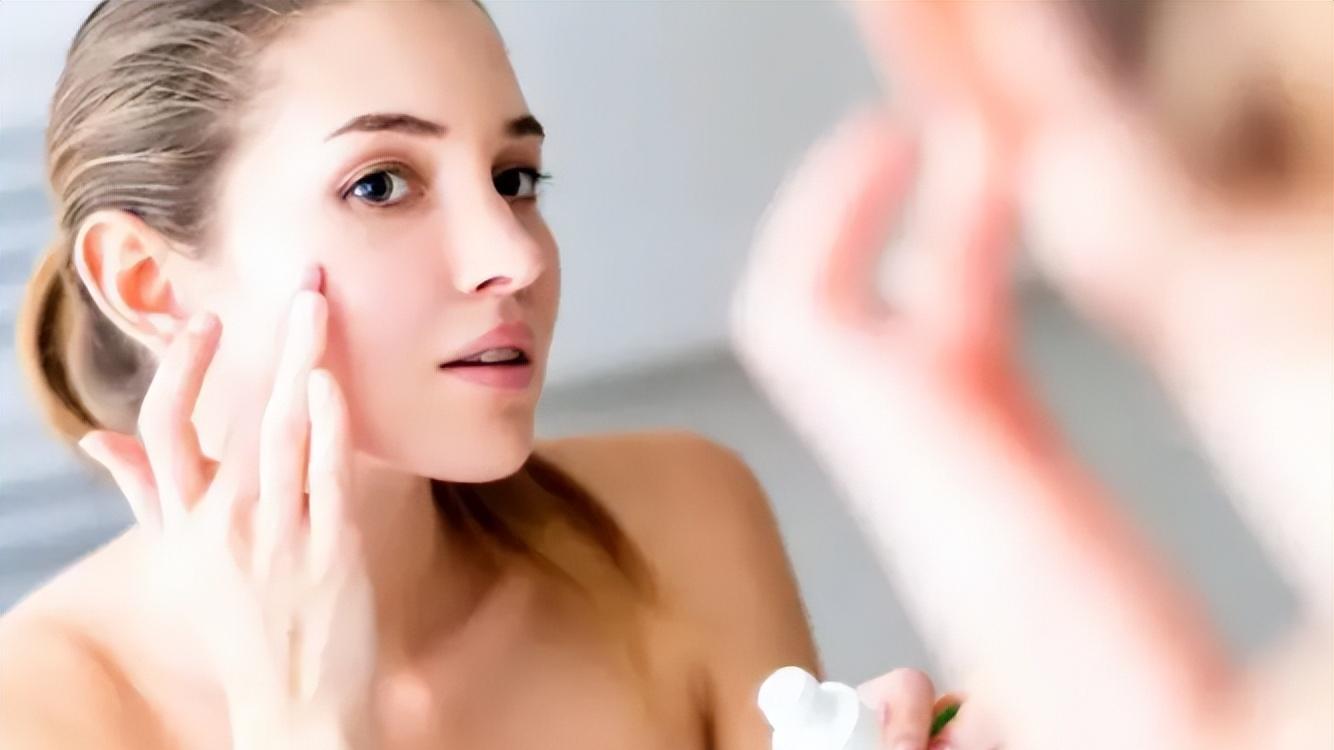 资生堂 4款当季热门水乳盘点：资生堂悦薇抗初老，兰蔻极光水乳平滑细腻