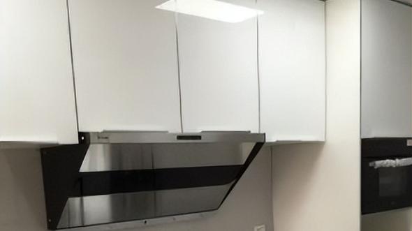 关于厨房的油烟机，水槽，石英石台面，到底应该如何做出选择？