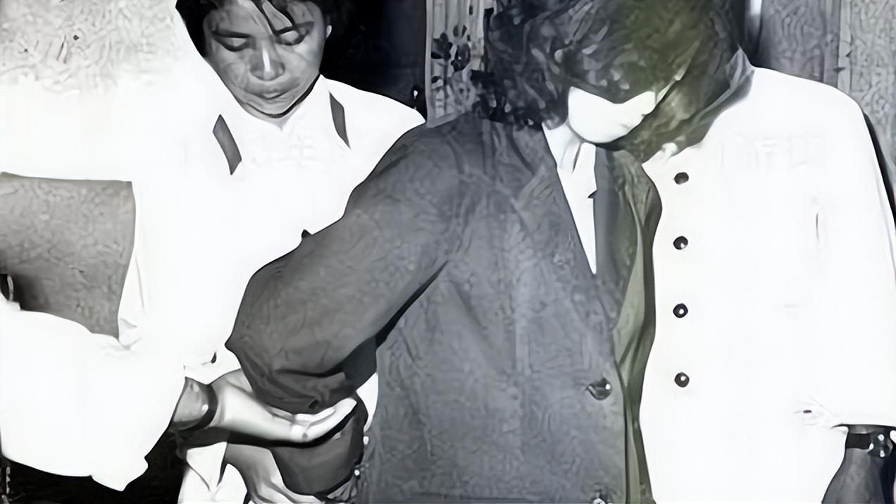 1974年，河北村支书与村妇通奸17年，毒害其夫300人寻尸