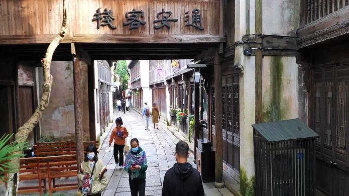 |乌镇景点有很多，是个不错的旅游场所