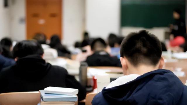 北汽集团|名校硕士入职不足一个月后，却意外被公司劝退，原因让他难以接受