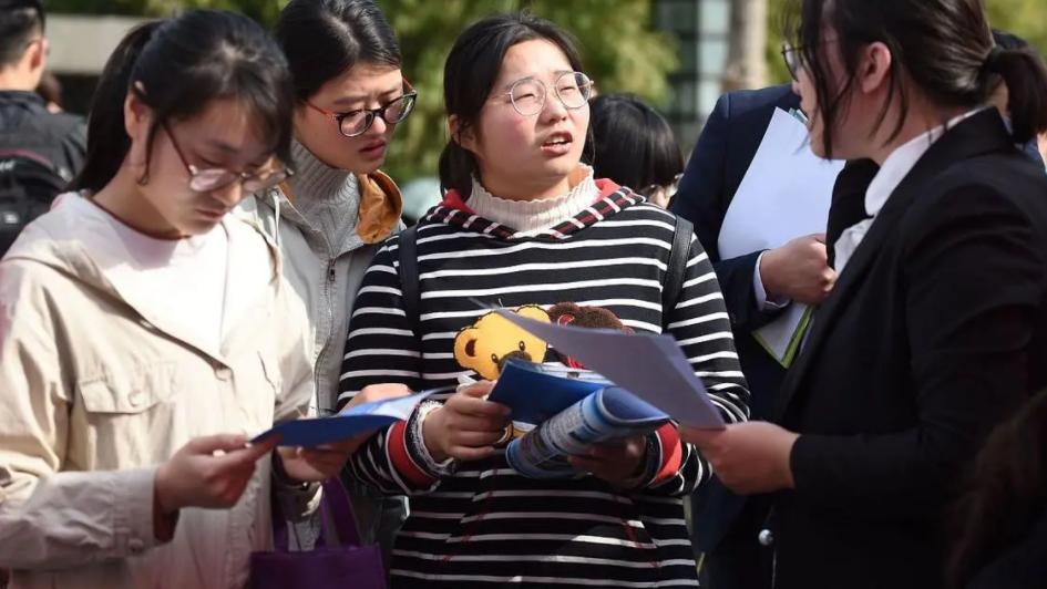 国企|985研究生含泪自述，从国企辞职到私企才明白，什么叫且行且珍惜