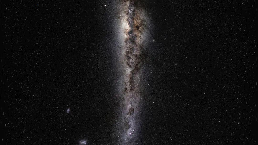 天文学家发现一个隐秘的银河系结构，在黑暗的虚空中显现