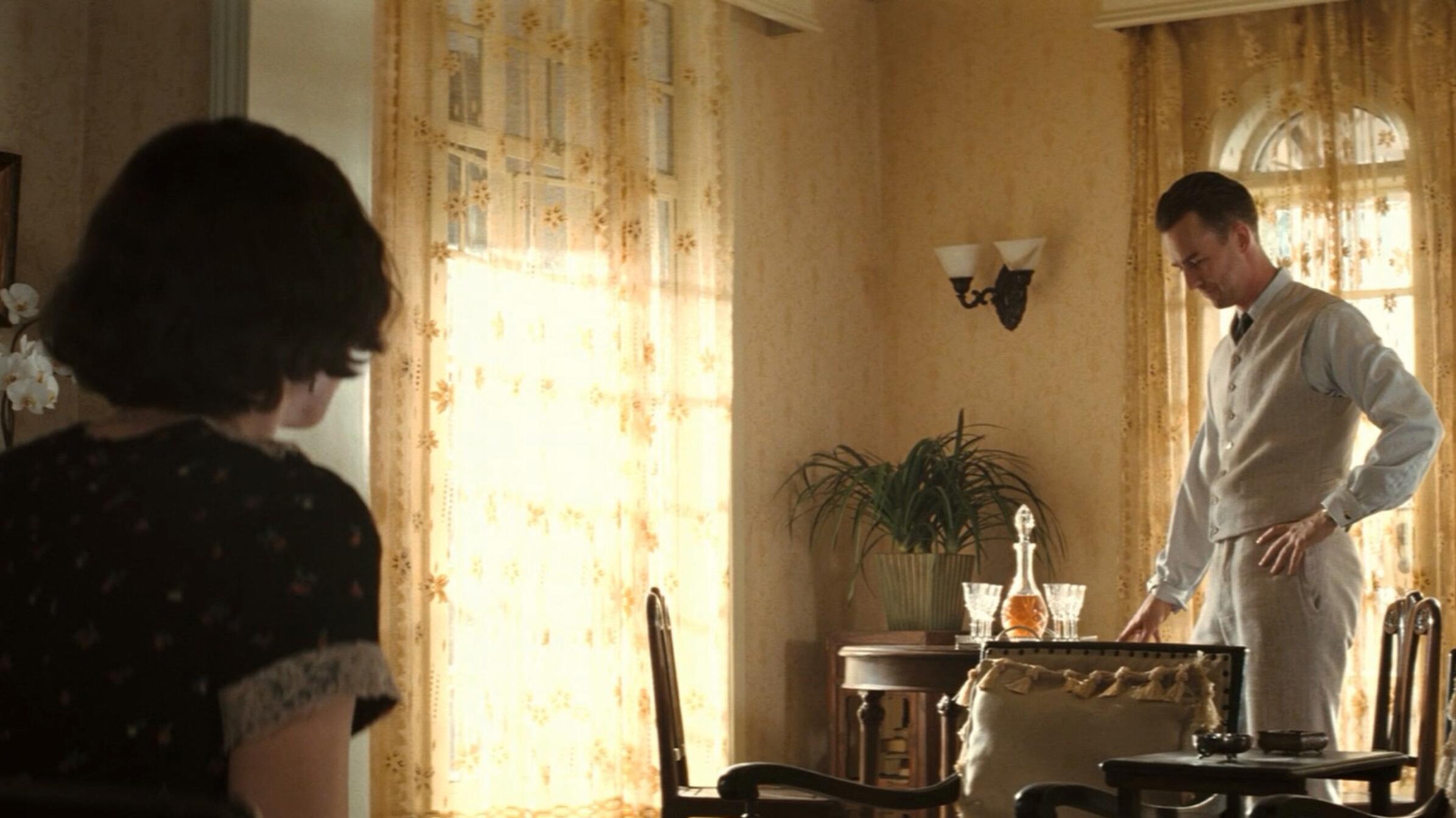 面纱|《面纱》：面对婚姻，两次错误的决定，足以毁掉女人的一生