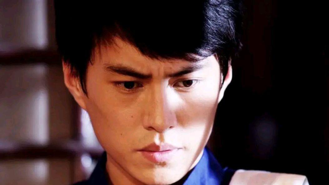 靳东|角色同质化严重，再不走出自己的舒适圈，等待靳东的将会是万人嫌