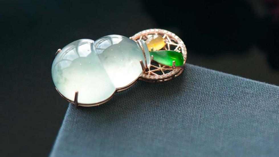 翡翠|收藏翡翠不可以太随意，要认清翡翠的本质，教你学会翡翠收藏