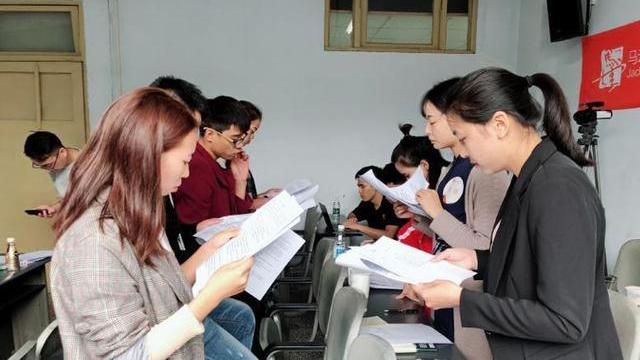 护士|婆婆眼中的“理想型”儿媳，护士竟不再受宠，榜首铁饭碗最受欢迎