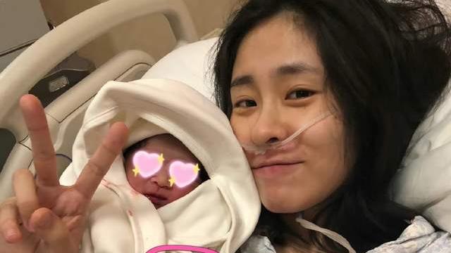 阿里巴巴|张碧晨生产制造照被忽略的信息内容，纯净水和智能手环，宝宝衣服，并不是在海外