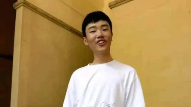 胡鑫宇失踪案，有了新发现：监控录像已恢复，校方谎言被戳破