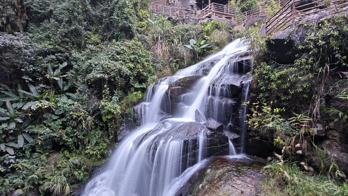 |岭南第一瀑布，隐藏在揭阳的大山里，激情澎湃媲美贵州黄果树瀑布