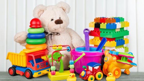 没钱装修电视墙就可以不装，但建议大家，千万别不当回事