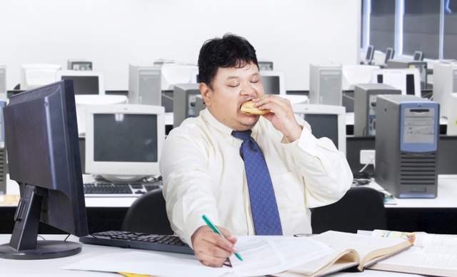 腾讯|腾讯下半年继续裁员，事业群至少缩减10%，意味着什么？