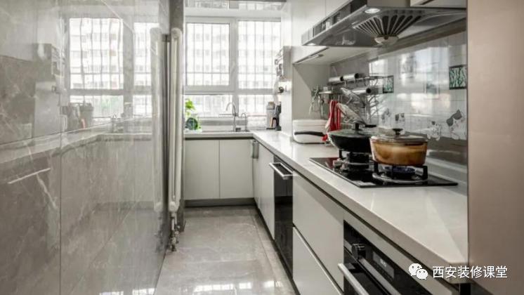 90㎡两室长条户型，三口温馨之家