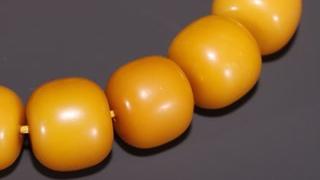 |旧藏·和田玉黄沁桶珠手串