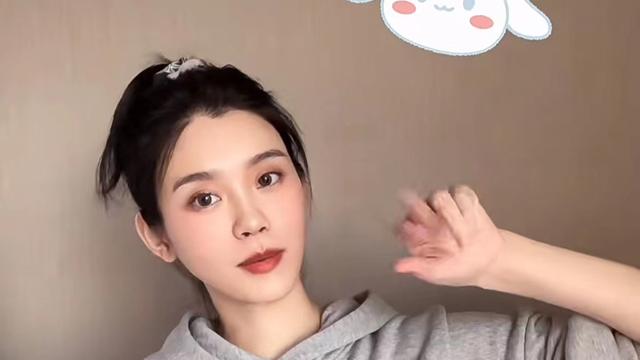 奚梦瑶|奚梦瑶自曝偏心女儿，为孩子狂买奢侈品，一个发带超2000元太壕气