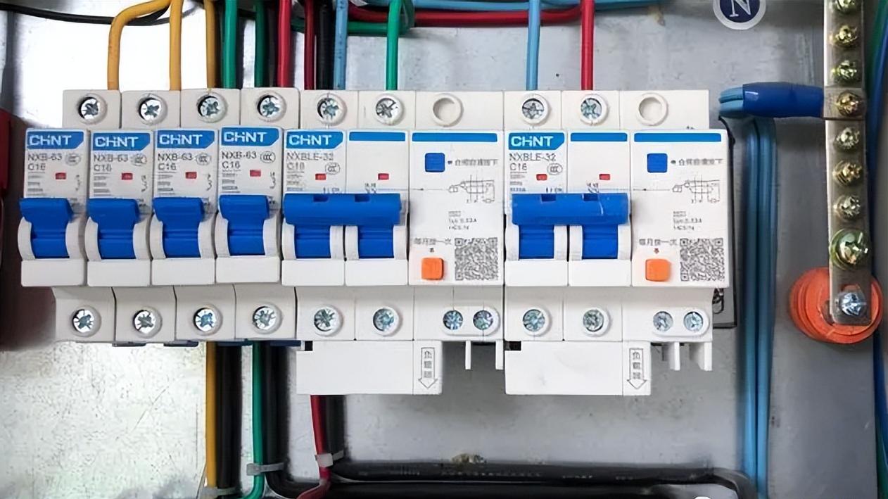 空调|一篇文章教你怎么根据电路来选择合适的断路器？新手小白都来看看