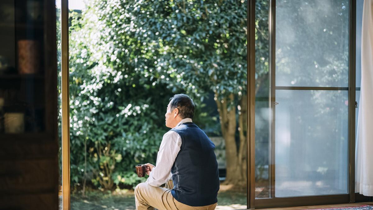 70岁老人坦言：一场大病让我清醒，子女的孝顺不过是场无情的交易