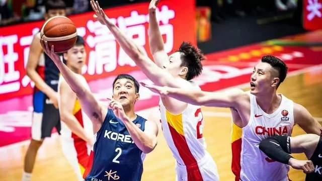 中国男篮|中国男篮，到了最难的时刻！球队很团结，希望球迷也一样