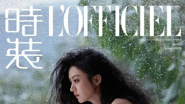 赵丽颖|赵丽颖身穿浅色针织衫搭超靓！肤白貌美大长腿太惊艳了