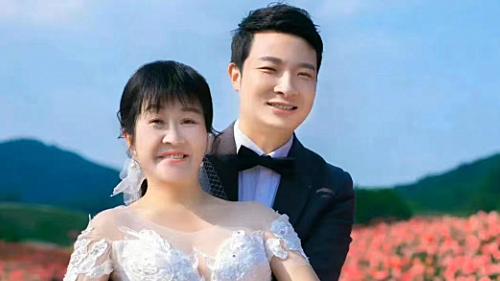 李健|余秀华向李健示爱，对方若90岁还开演唱会，88岁的她会坐第一排看