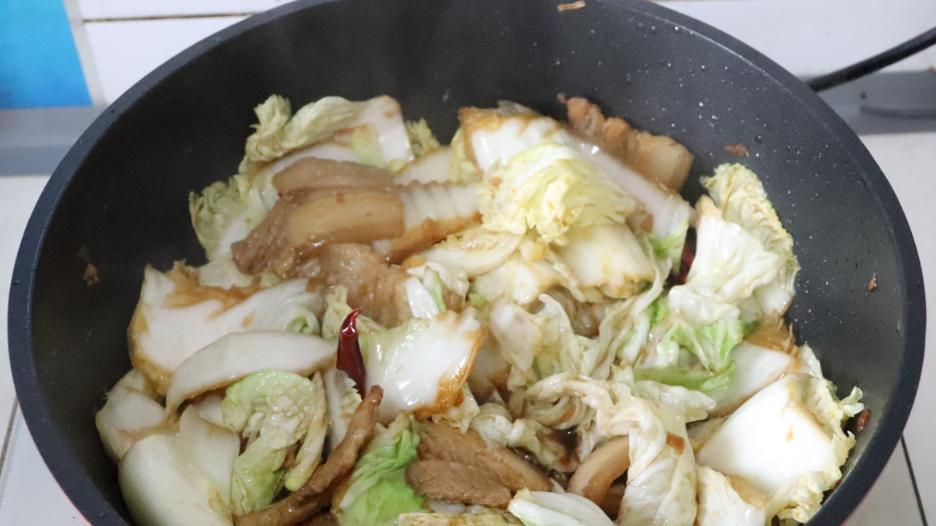 白菜|白菜炖豆腐，先放白菜还是先放豆腐？教你正确做法，吃一次就上瘾