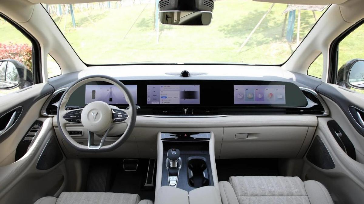 客户端|行业稀缺！岚图FREE推出“硬件OTA”计划，换装天花板芯片