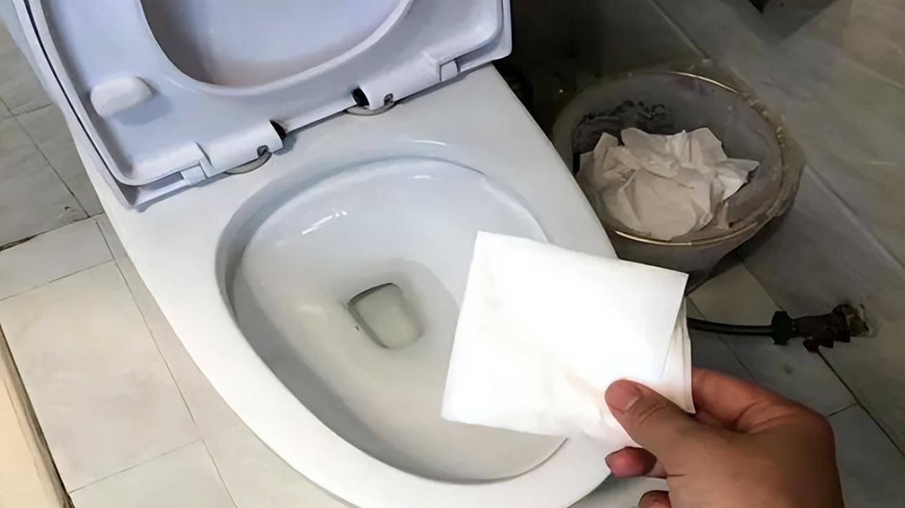 用过的卫生纸是丢进马桶还是垃圾桶？看完这三点，好多人都做错了