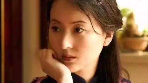 翡翠手镯|自古东方女子玉手镯，这些中国女性的代表人物，佩戴起来各有韵味