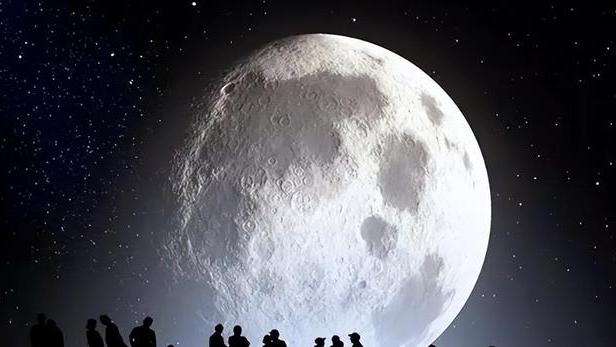 月球背面的“秘密”被揭开？中国卫星传回图像，原来霍金没说错
