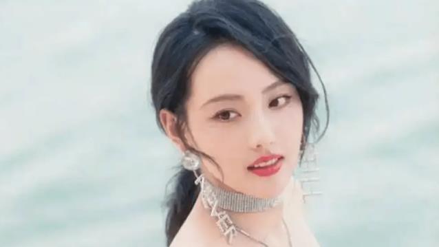 张嘉倪|张嘉倪与买超疑似走离婚程序，男方出轨，女方为什么净身出户？