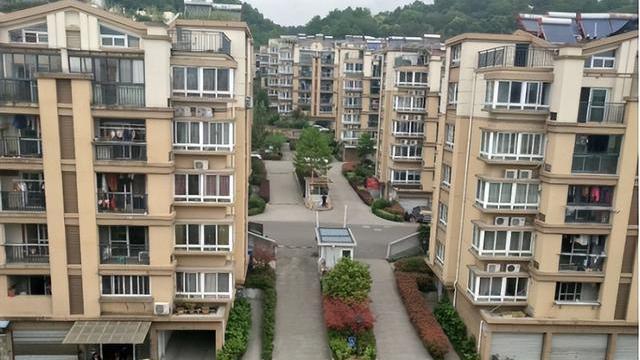 杭州|既然房子多到卖不掉，为什么不降价便宜卖给老百姓？