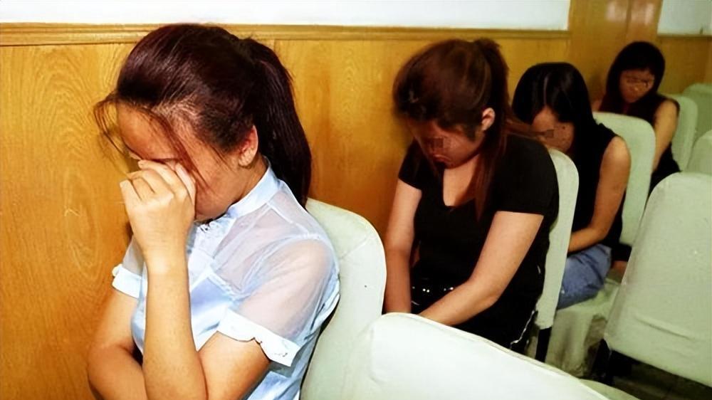 回顾 广东一男子炫耀妻子漂亮，被老乡认出是小姐，最终引发惨剧