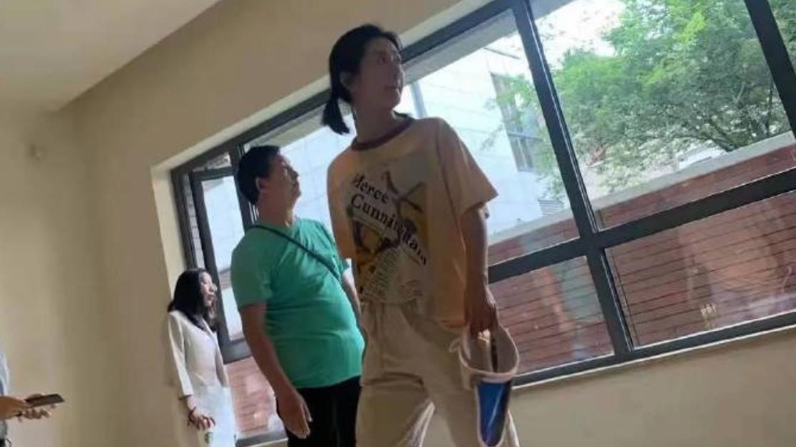 谢娜|明星夫妻“百万跳单案”再出新剧情，是真抠门还是另有隐情？